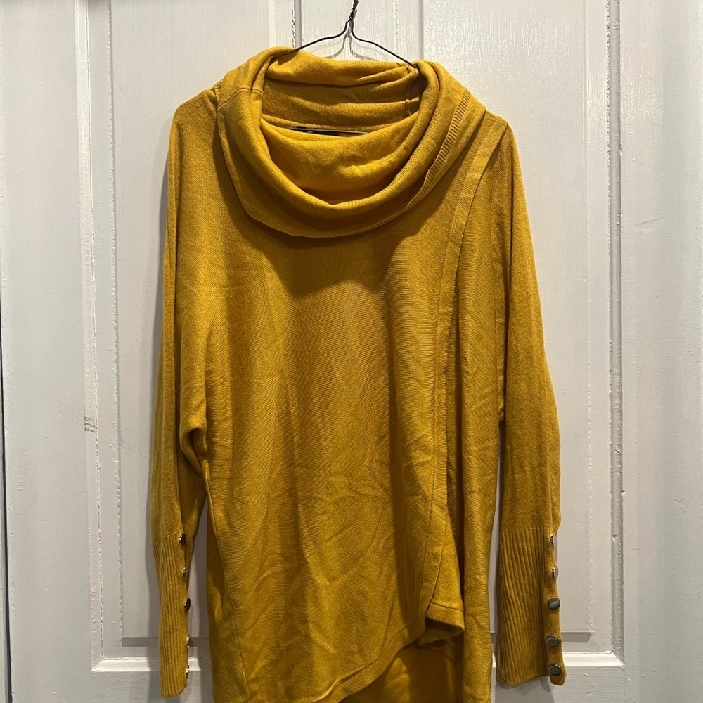 New Directions Curvy Mustard Knit Top